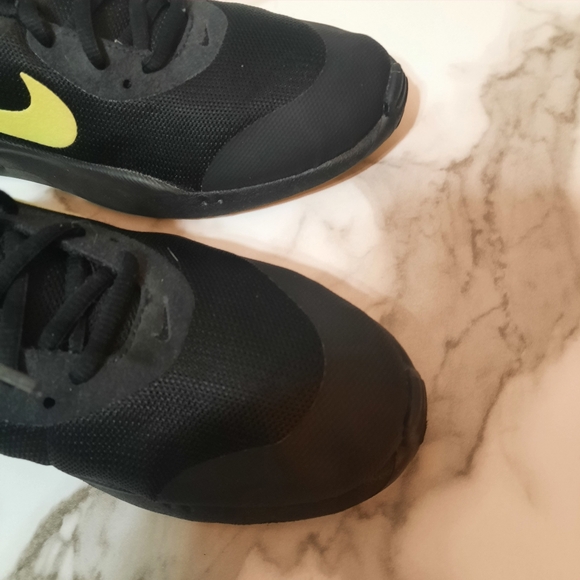 Nike Air Max Oketo Shoes Black Yellow Running Sneakers Ar7419-004 Size 6Y - Picture 3 of 16